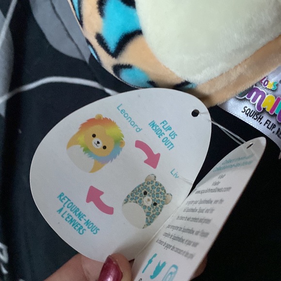 Flip a mallows leonard and Liv - Picture 3 of 4